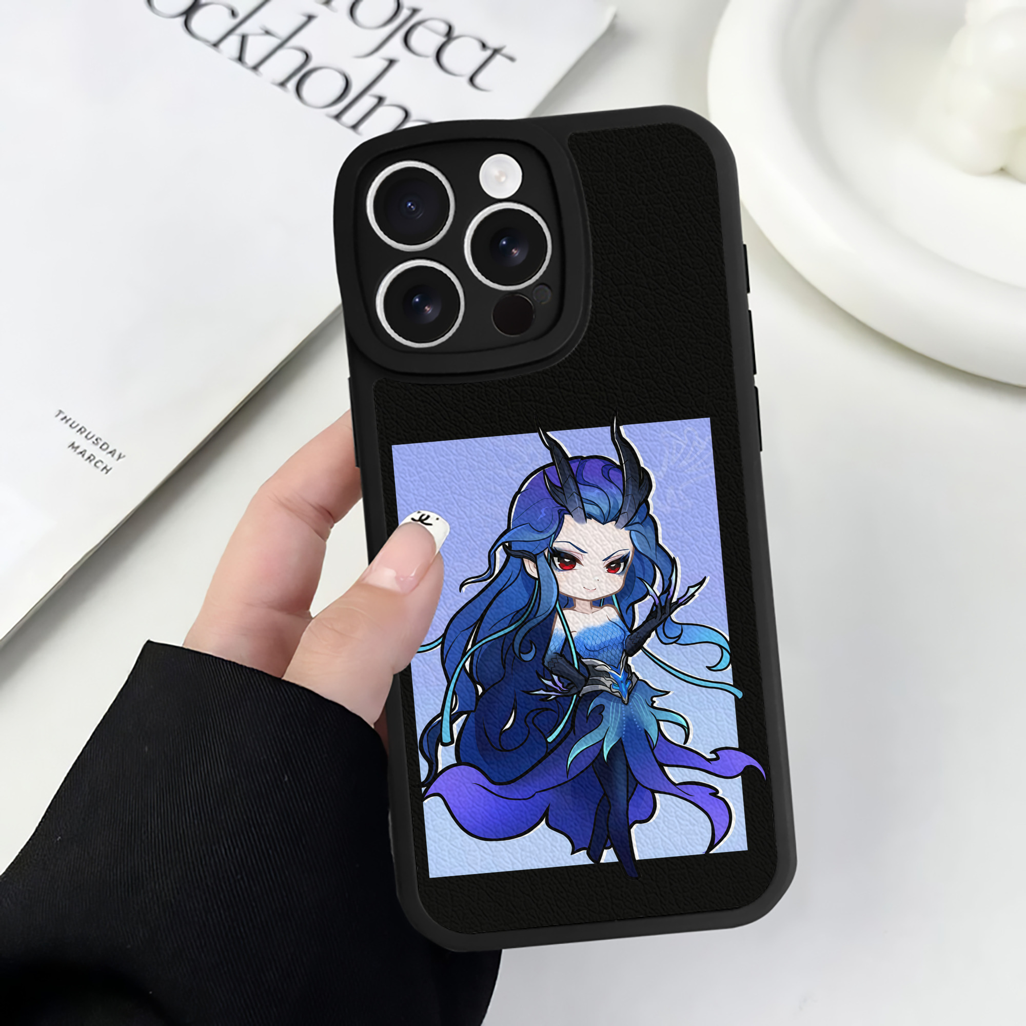 （画像用） Ne Zha 2 ナタ 魔童の大暴れ 【iPhone 16シリーズ対応】シリコンスマホケース（レザー調） 材質：シリコン